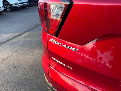 2019 Ford Escape SEL