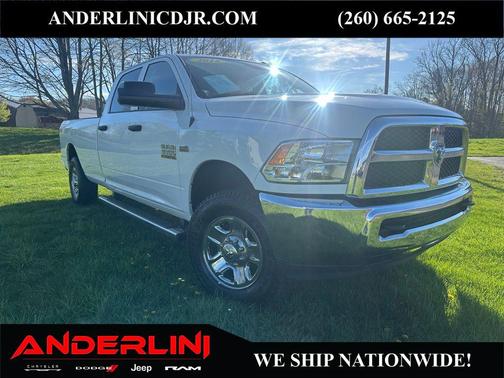 Bright White Clearcoat 2018 RAM 3500 Tradesman Crew Cab 4x4 8' Box