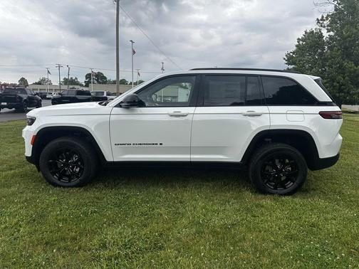 2025 Jeep Grand Cherokee Altitude