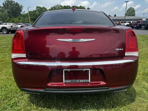 2018 Chrysler 300 Limited