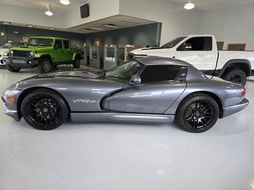 2000 Dodge Viper RT/10