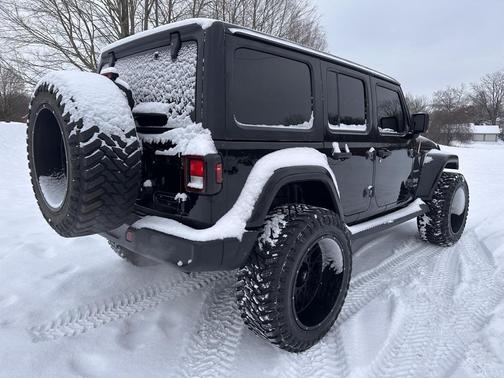 2020 Jeep Wrangler Unlimited Sahara