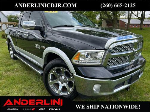 Brilliant Black Crystal Pearlcoat 2016 RAM 1500 Laramie