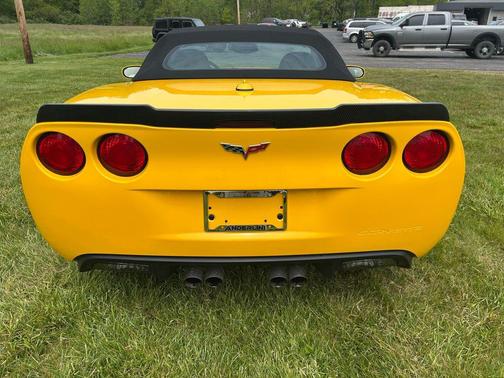 Millennium Yellow 2005 Chevrolet Corvette Base