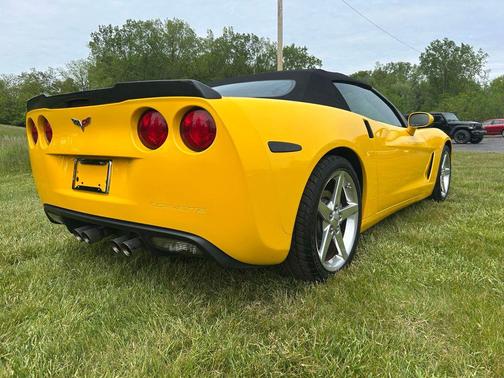 Millennium Yellow 2005 Chevrolet Corvette Base