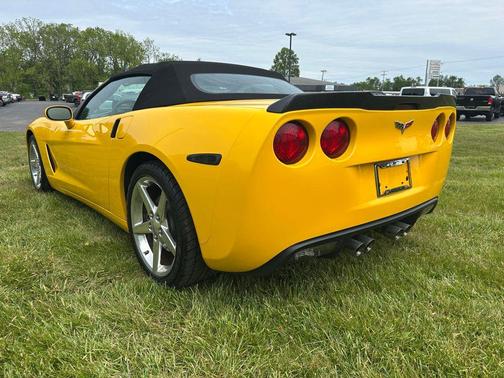 Millennium Yellow 2005 Chevrolet Corvette Base