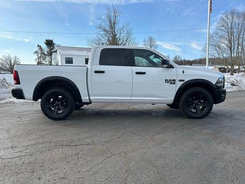 2021 RAM 1500 Classic SLT