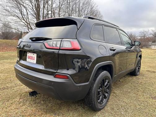 2023 Jeep Cherokee Altitude