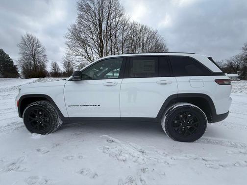 2026 Jeep Grand Cherokee Altitude