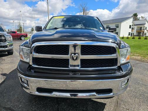 Brilliant Black Crystal Pearlcoat 2011 Dodge Ram 1500 SLT