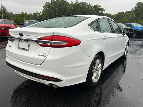 Oxford White 2018 Ford Fusion Hybrid SE
