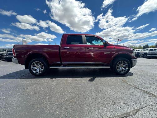 Delmonico Red Pearlcoat 2018 RAM 1500 Longhorn