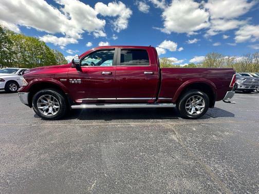 Delmonico Red Pearlcoat 2018 RAM 1500 Longhorn