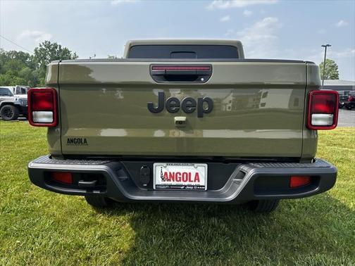 2025 Jeep Gladiator Sport S