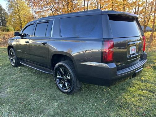 2017 Chevrolet Suburban LT