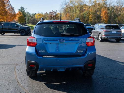 Quartz Blue Pearl 2016 Subaru Crosstrek 2.0i Premium