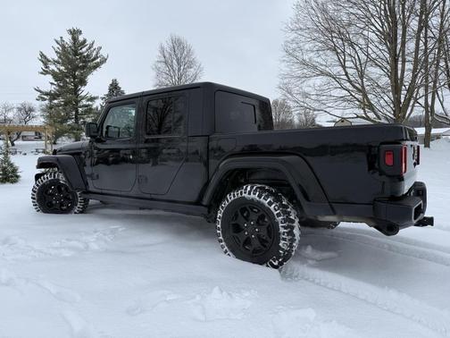2022 Jeep Gladiator Willys 4x4