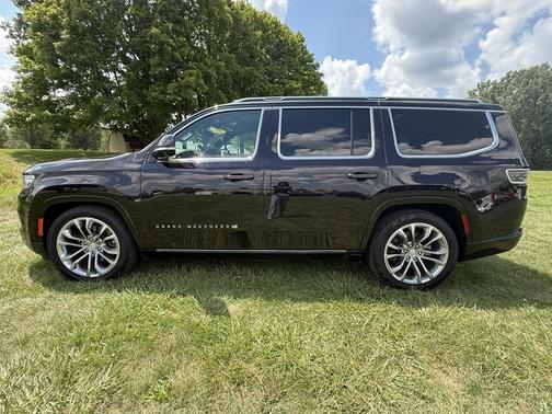 2023 Jeep Grand Wagoneer Series II 4x4