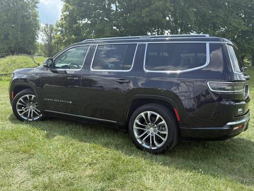 2023 Jeep Grand Wagoneer Series II 4x4
