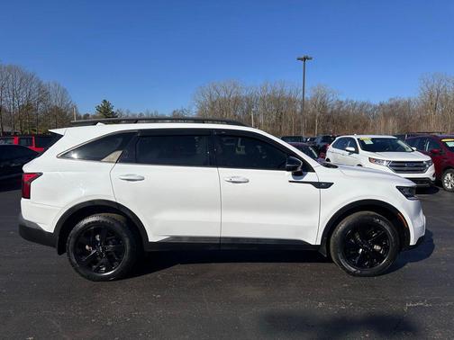 2022 Kia Sorento S