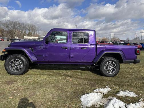 2026 Jeep Gladiator Sport S