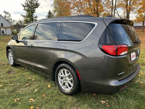 2021 Chrysler Voyager LXI