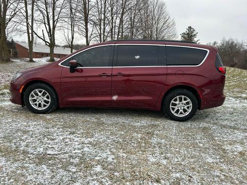 2020 Chrysler Voyager LXI
