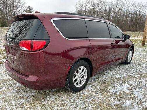 2020 Chrysler Voyager LXI