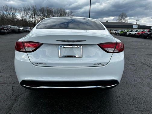 2015 Chrysler 200 C