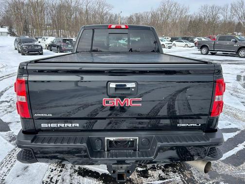 2016 GMC Sierra 2500 Denali