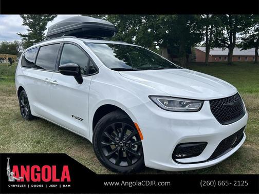 2025 Chrysler Pacifica L