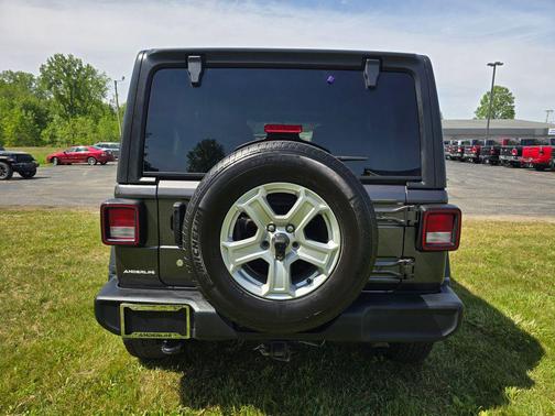 Granite Crystal Metallic Clearcoat 2020 Jeep Wrangler Unlimited Sport