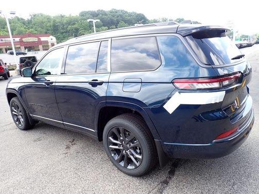 Fathom Blue Pearlcoat 2026 Jeep Grand Cherokee L Limited