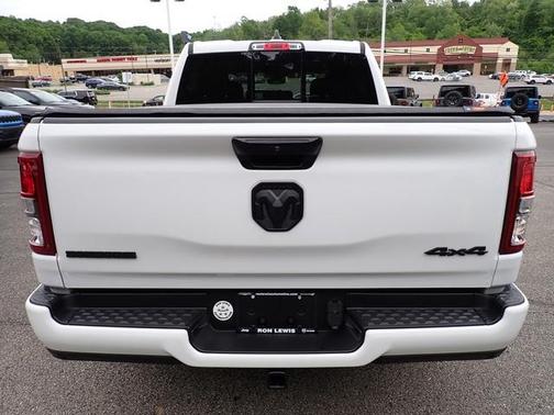 Bright White Clearcoat 2023 RAM 1500 Big Horn