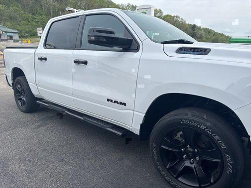 Bright White Clearcoat 2023 RAM 1500 Big Horn