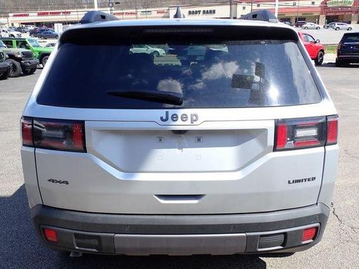 Silver Zynith Clearcoat 2026 Jeep Cherokee LAREDO/LIMITED