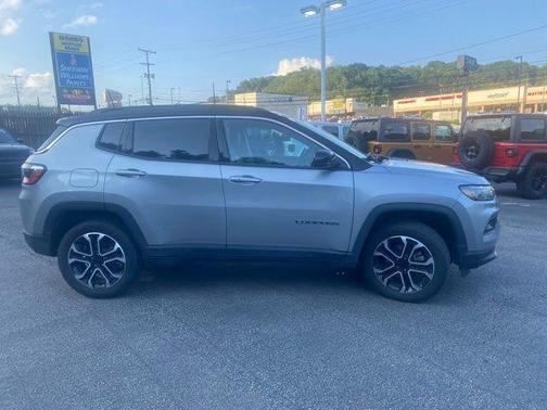Billet Silver Metallic Clearcoat 2022 Jeep Compass Limited