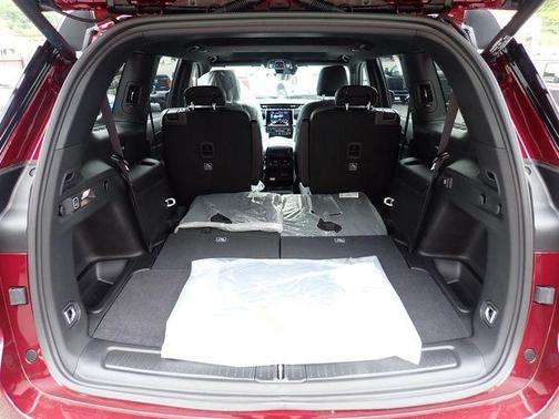 Velvet Red Pearlcoat 2025 Jeep Grand Cherokee L Laredo