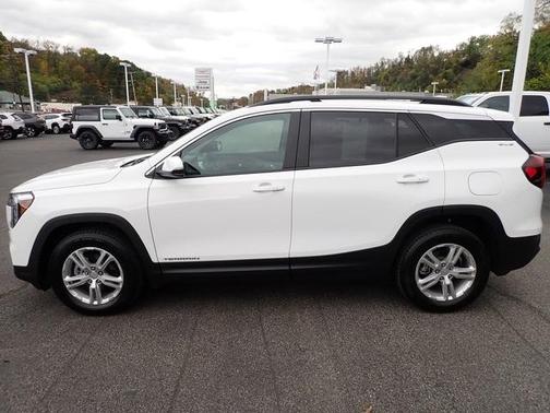 2023 GMC Terrain SLE