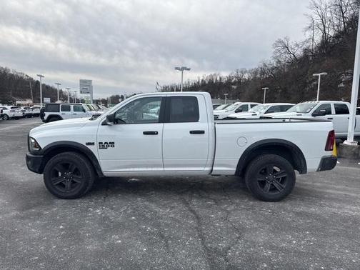 2022 RAM 1500 Classic SLT