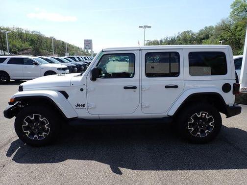Bright White Clearcoat 2026 Jeep Wrangler Sahara