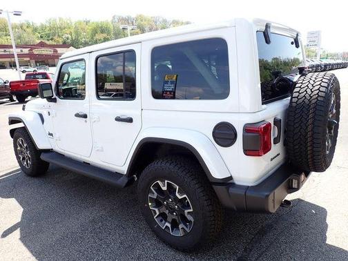 Bright White Clearcoat 2026 Jeep Wrangler Sahara