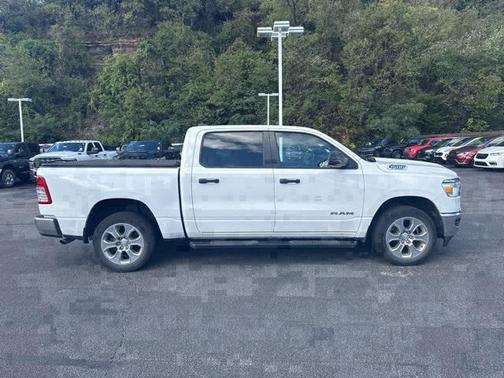 2023 RAM 1500 Big Horn Crew Cab 4x4 57' Box