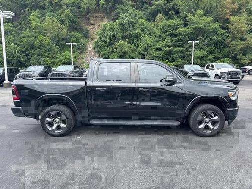 2022 RAM 1500 Big Horn Crew Cab 4x4 57' Box
