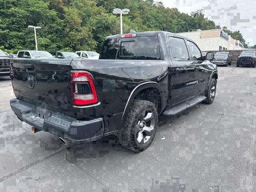 2022 RAM 1500 Big Horn Crew Cab 4x4 57' Box