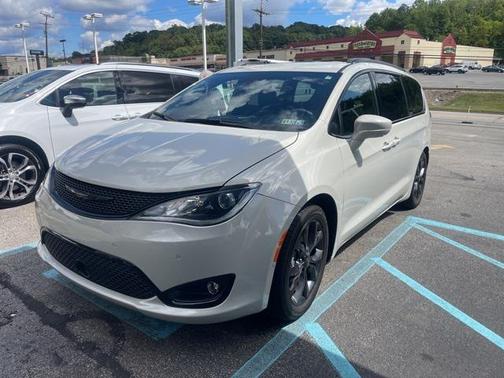 2019 Chrysler Pacifica Touring L Plus