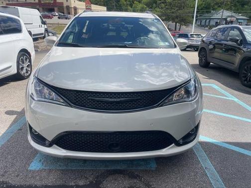 2019 Chrysler Pacifica Touring L Plus