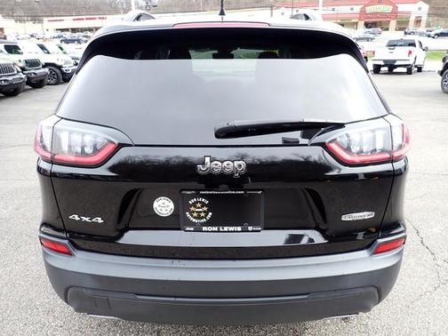 2022 Jeep Cherokee Latitude Lux