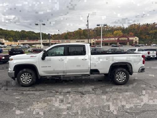 2025 Chevrolet Silverado 3500 LT