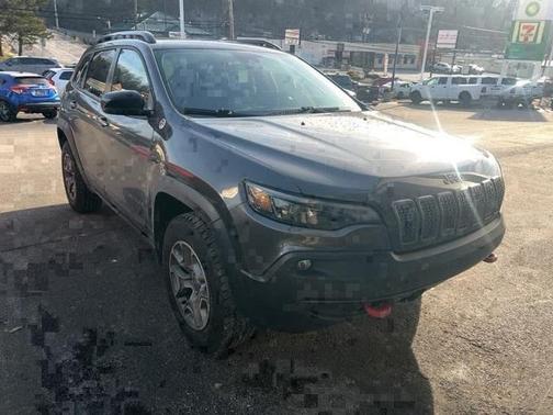 2022 Jeep Cherokee Trailhawk